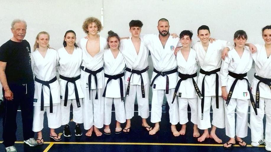 Karate, nuove cinture nere per gli allievi della Yoseikan
