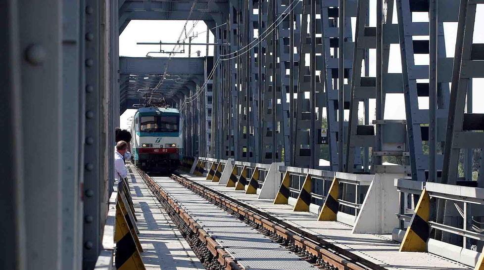Cna e FdI mobilitati contro Trenitalia per le fermate negate 