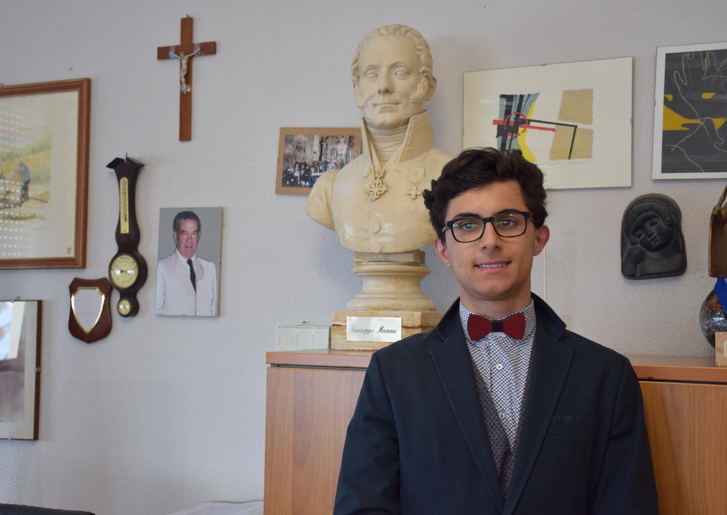 Alghero, ai “Giochi della chimica” trionfa Alessandro Ledda del Classico 