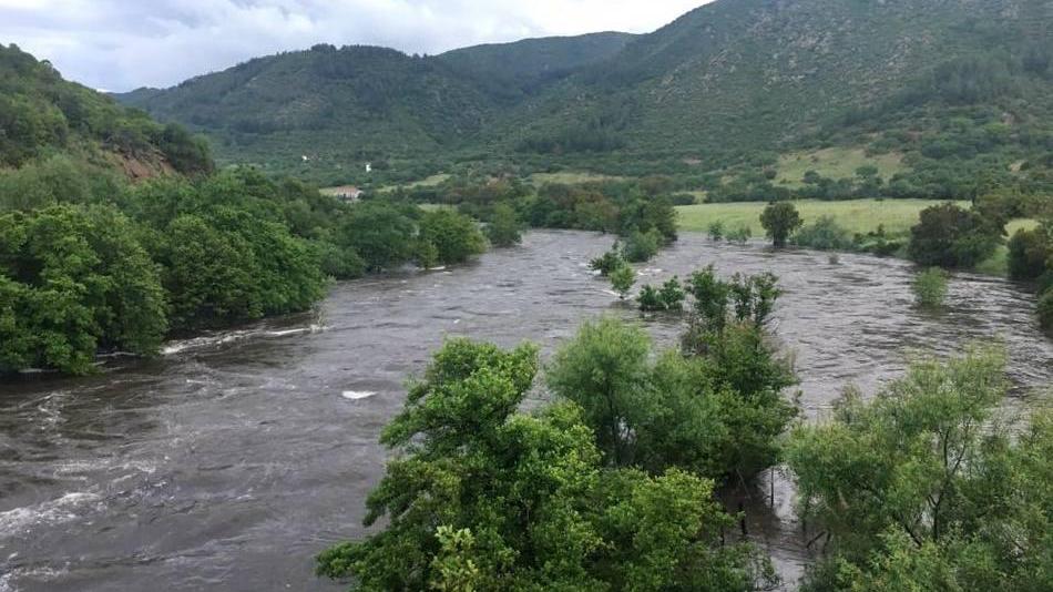 Crolli, esondazioni e ponti chiusi emergenza acqua in Alta Gallura