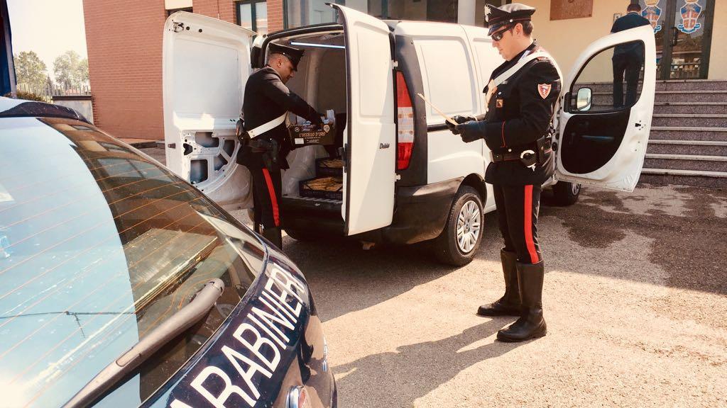 Carpi, offrono arance ma è una truffa