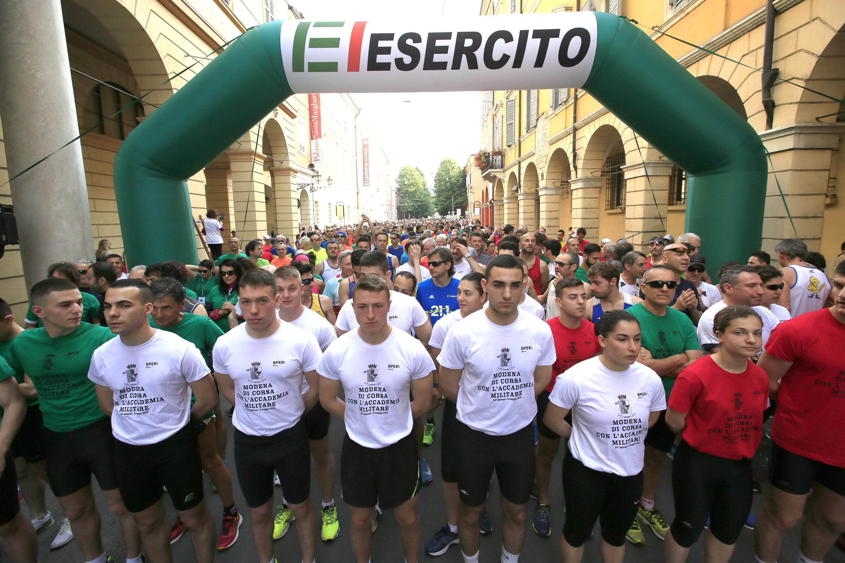 Modena, oltre tremila podisti di corsa con l'Accademia
