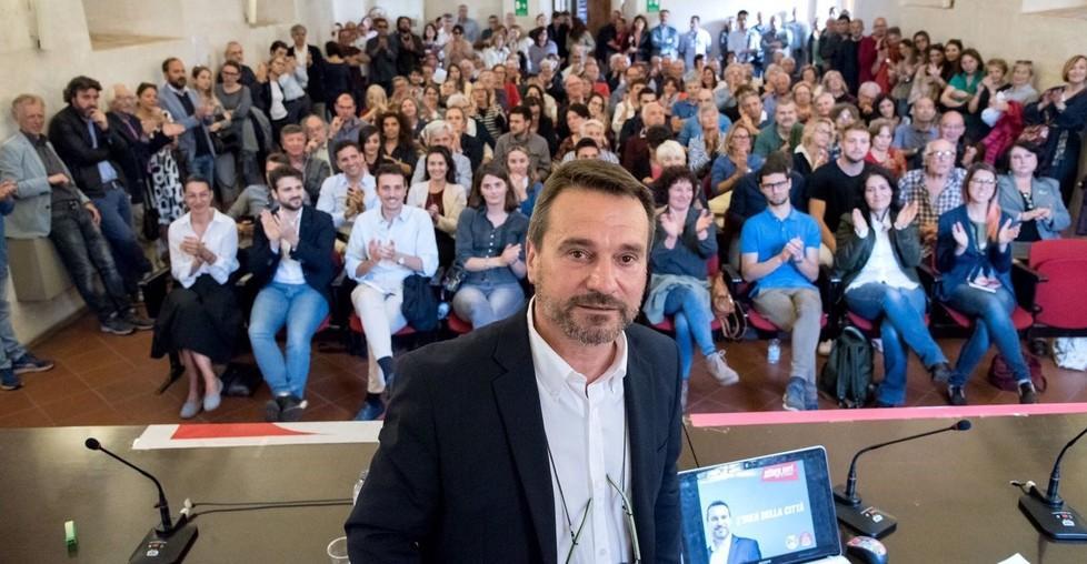 Neri e tutta la sua squadra nel chiostro di Sant’Agostino 