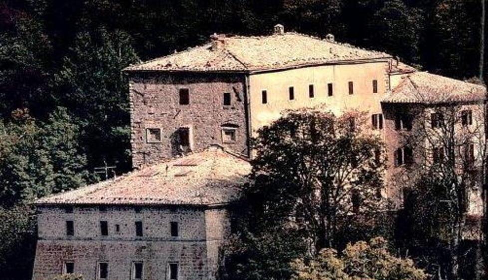 Storie di vita e d’amore ai tempi delle streghe di Renzo Mezzacapo