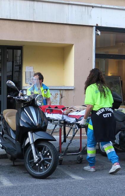 Vuole picchiare la compagna 