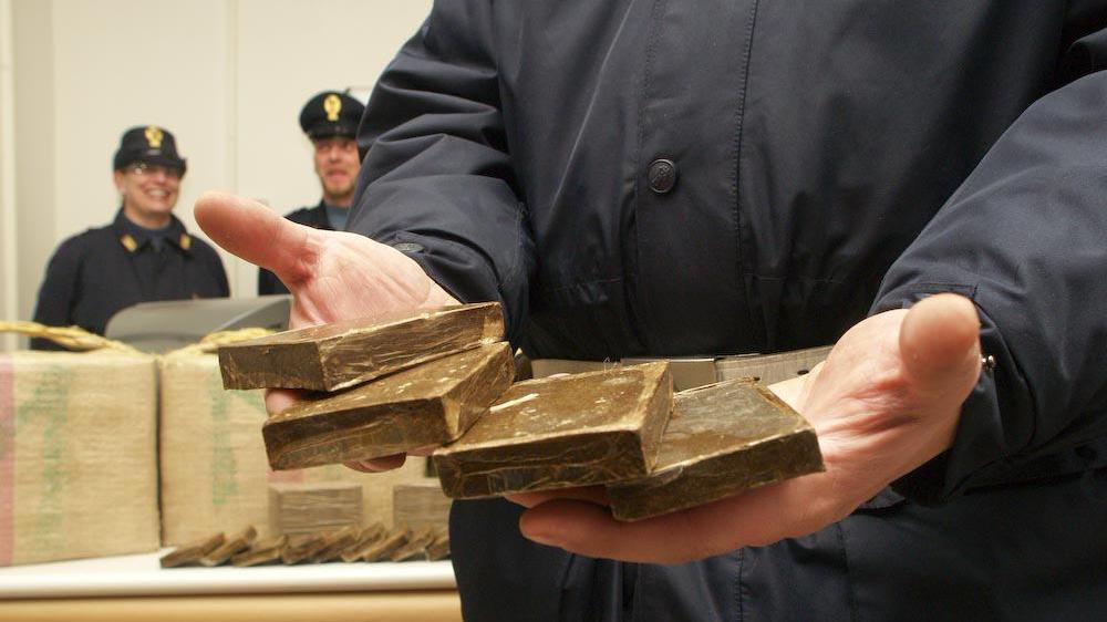 Un sequestro di hashish (archivio)