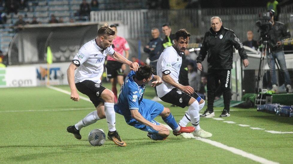 Il Cesena ferma la corsa del Parma