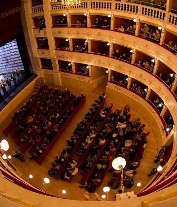 Ad Antonio Prete riconoscimento alla carriera del Premio Letterario 