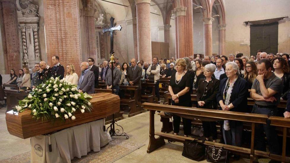 Una folla per l’ultimo saluto a “Panocia” amico fraterno di Pavarotti