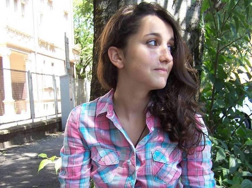 Il feretro di Rebecca Braglia torna a Reggio, venerdì i funerali in Duomo 