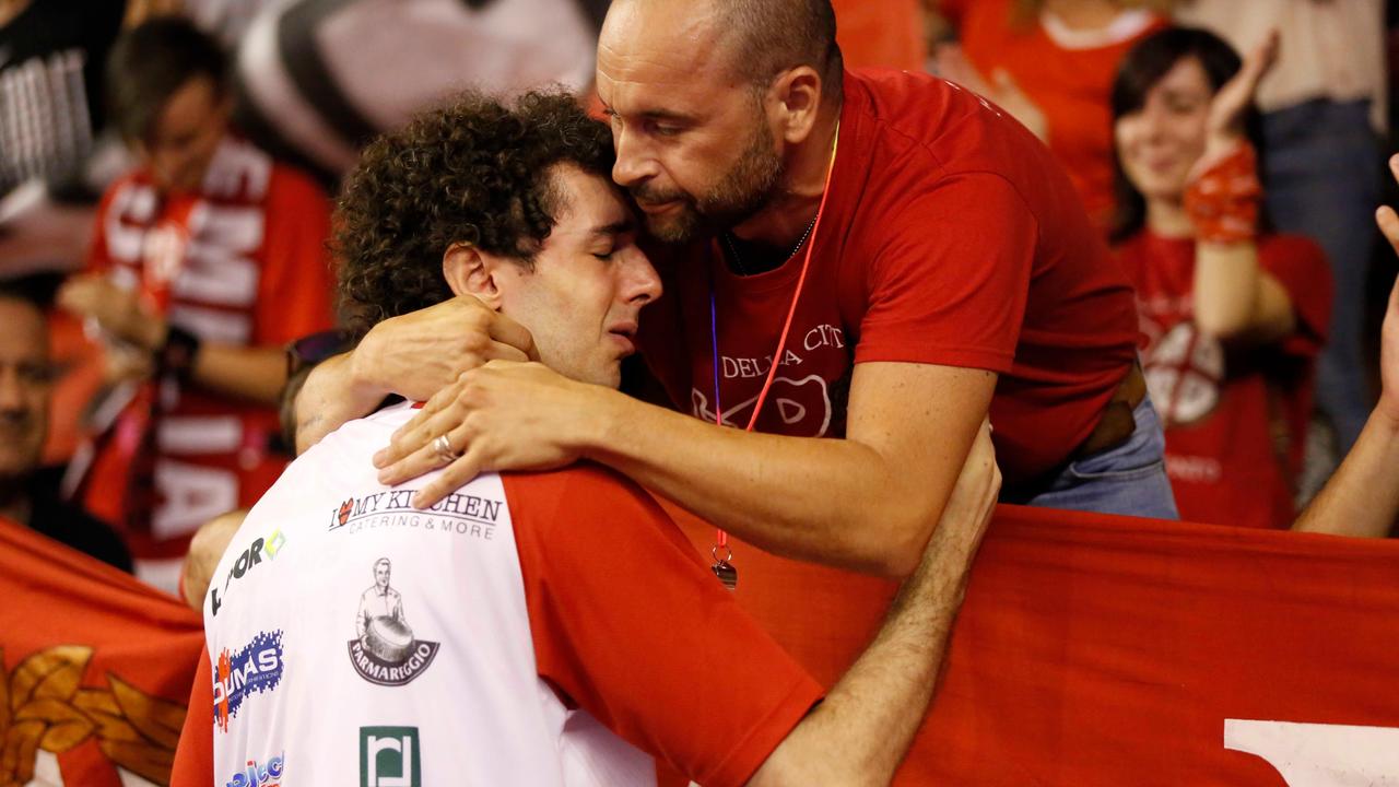 La Grissin Bon piega la Virtus, lacrime e applausi per Amedeo