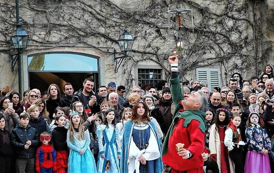 Il circense di Suvereto che adora i bambini 