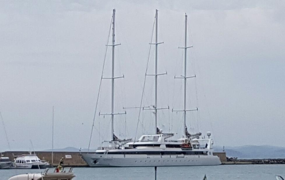 Argentario, arrivano i crocieristi Approda la francese Le Ponant