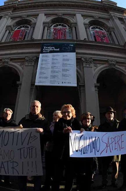 Lavori al teatro Un supertecnico per il progetto 