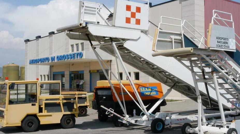 Aeroporto di Grosseto: atterra il primo volo di linea