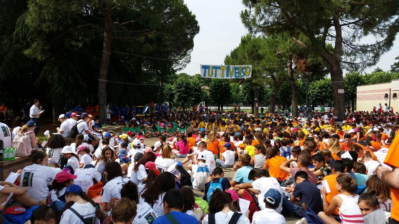Bambini durante i centri estivi