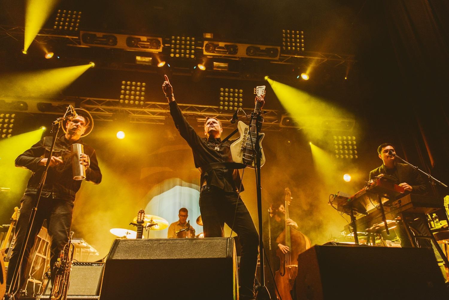 I Calexico saranno in concerto il 13 luglio al Centro Pecci