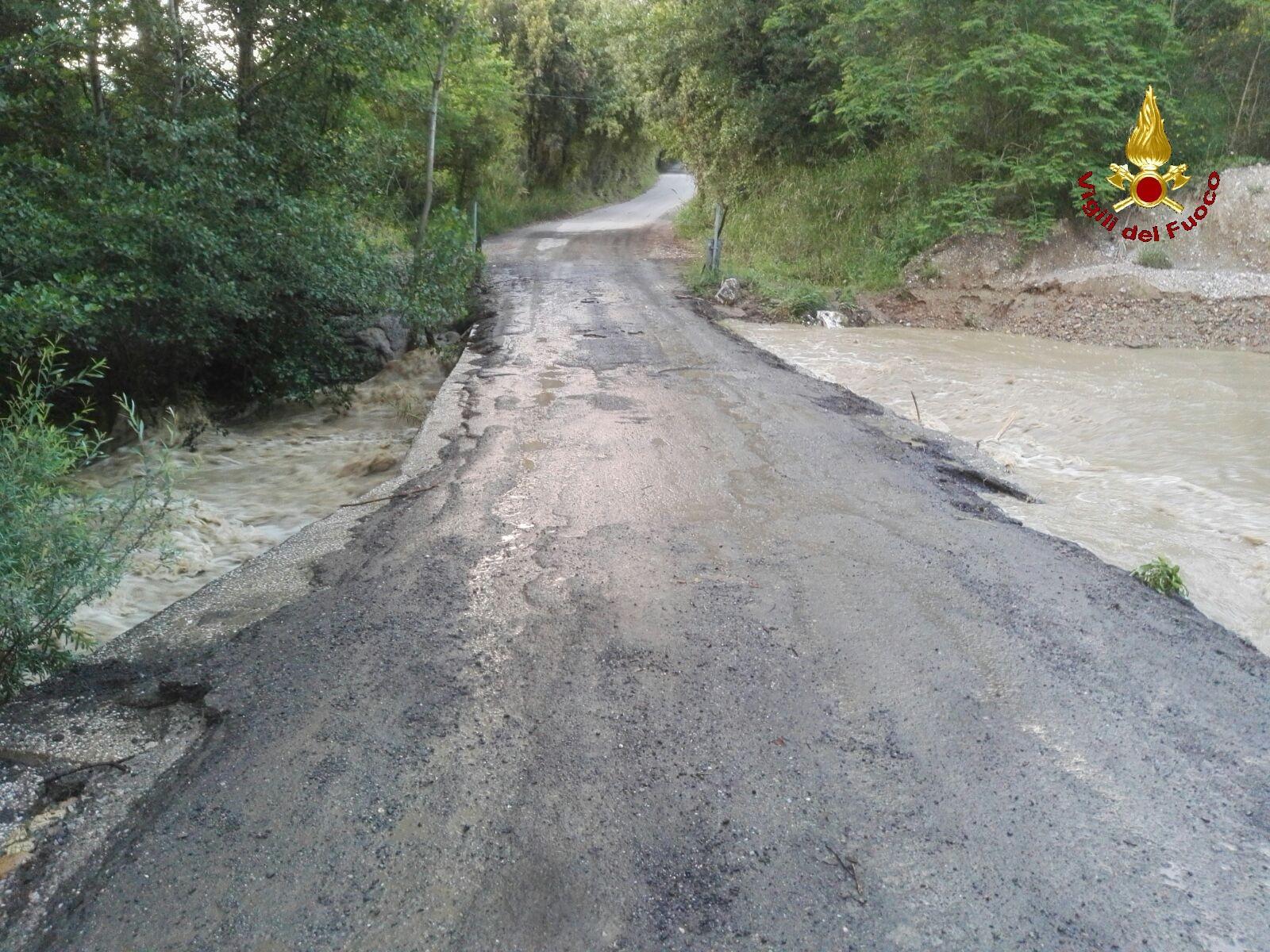 Violento acquazzone nel grossetano, esonda un torrente 