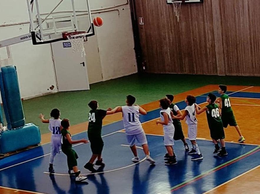 Stelle del basket si allenano coi bimbi di Peccioli 