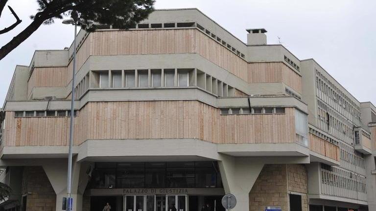 «Prese l’iPhone con il video hard per vendicare la ragazza ripresa»