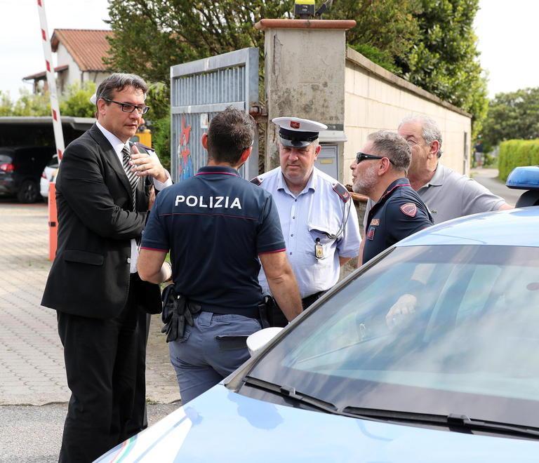 Grave pensionato con le gambe straziate dalla motozappa 