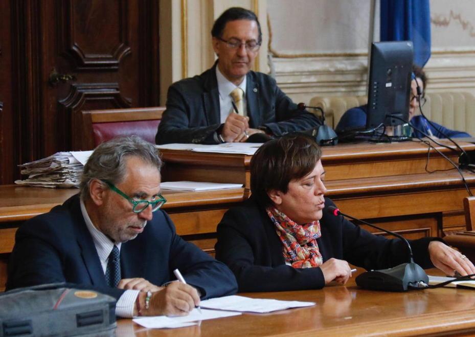 «Ora il Caprilli è vuoto il consiglio comunale dia il suo aiuto...» 