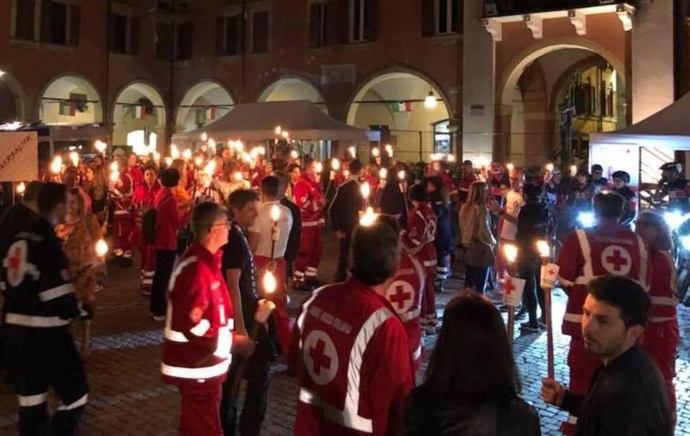 Corteo per la Croce rossa in festa 