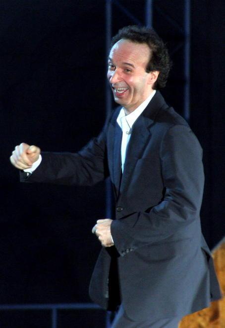 Benigni al Forte per il Premio Satira 