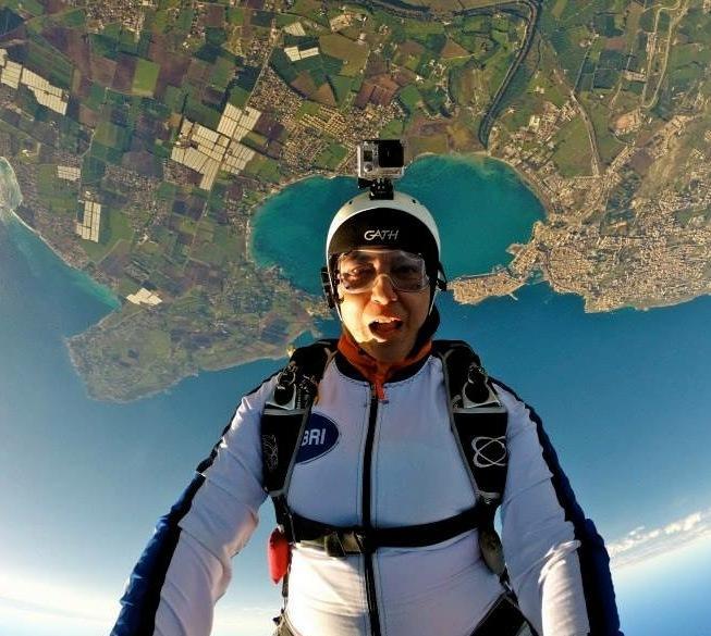 Gabriella, la donna bionica che non ha paura di volare 