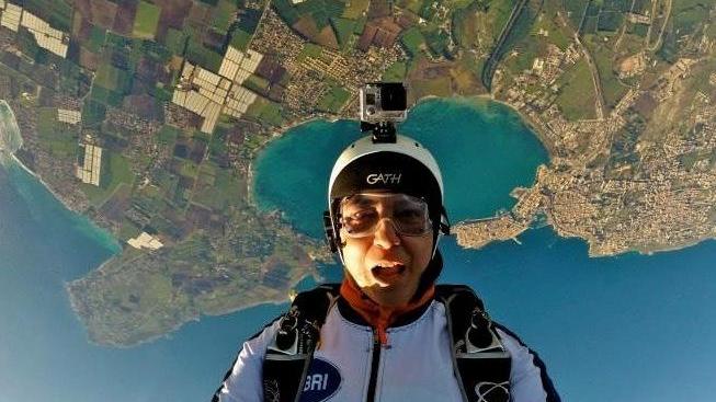 Gabriella, la donna bionica che non ha paura di volare