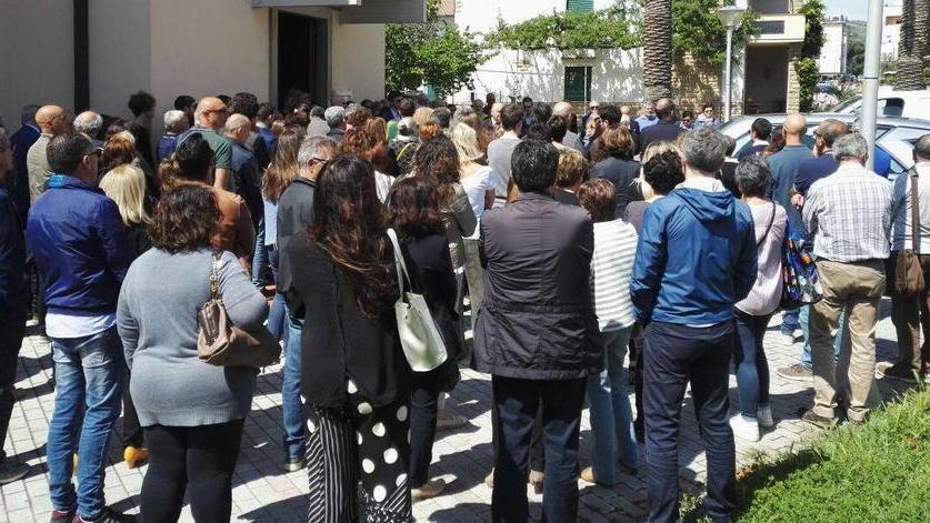 Tanta gente per l’ultimo saluto a Olivoni