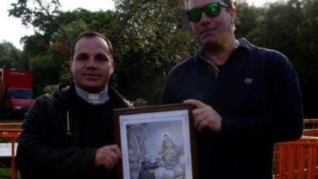 Batignano in marcia con un sogno nel cuore «Giovanni sia santo»