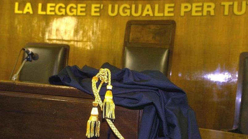 La cocaina era tra i binari Patteggia pena di 5 anni