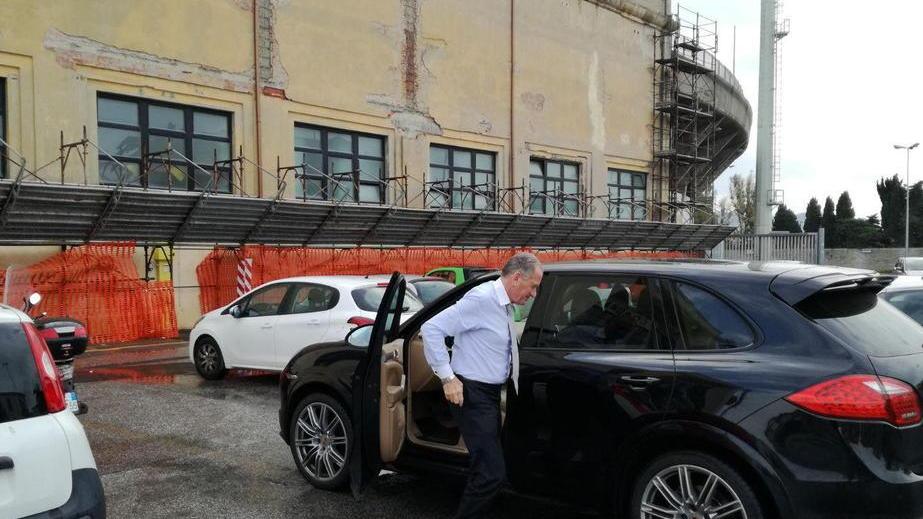 Lo stadio finisce sotto esame della Federcalcio, troppi acciacchi per la serie B