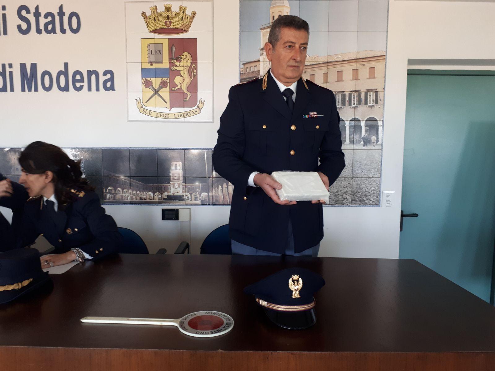 Modena, arrestato corriere della droga con un chilo di cocaina 