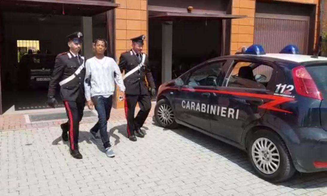 Correggio, richiedenti asilo spacciano ai minori: un arresto 