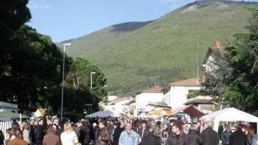 Domenica 13 maggio torna il mercatino a Santa Lucia