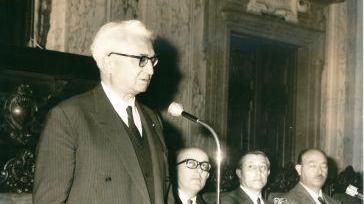 Fernand Braudel all'inaugurazione della prima Settimana di studi dell'istituto di storia economica Datini
