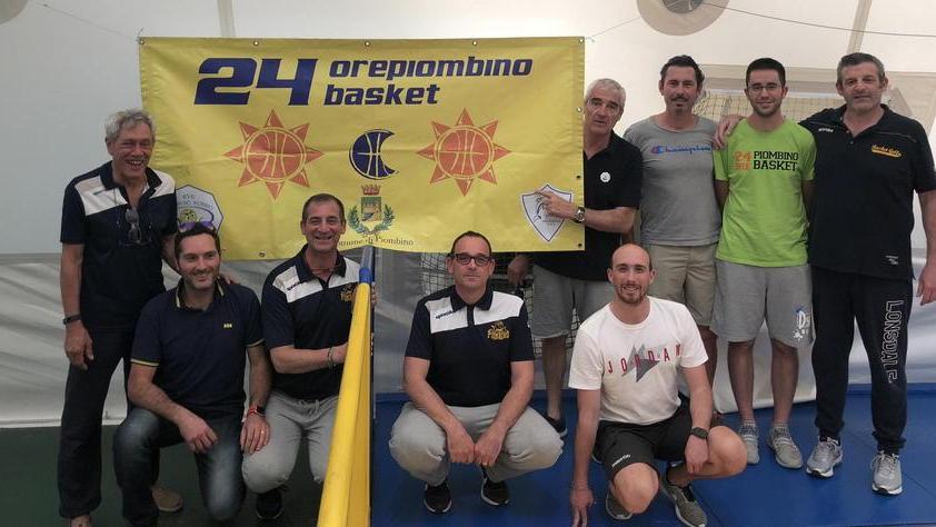 Scatta la 24 ore di basket sul parquet del Palatenda