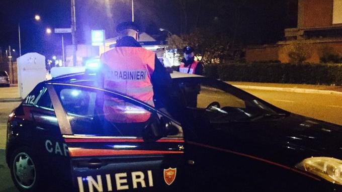 Girano tra le case Denunciati tre uomini