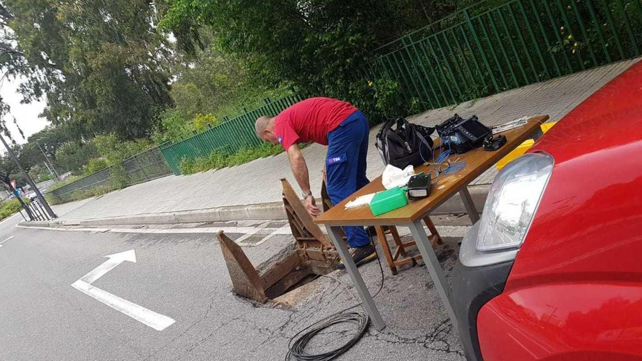 Via Mannironi, i topi anti-fibra ottica