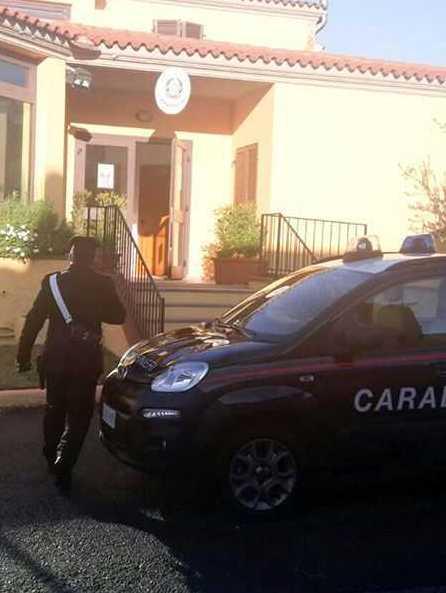 Furto di mezzi in un cantiere: i carabinieri sulle tracce dei ladri 