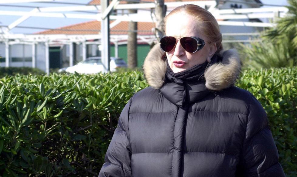 Mina diventa bisnonna: Alma è nata al Versilia