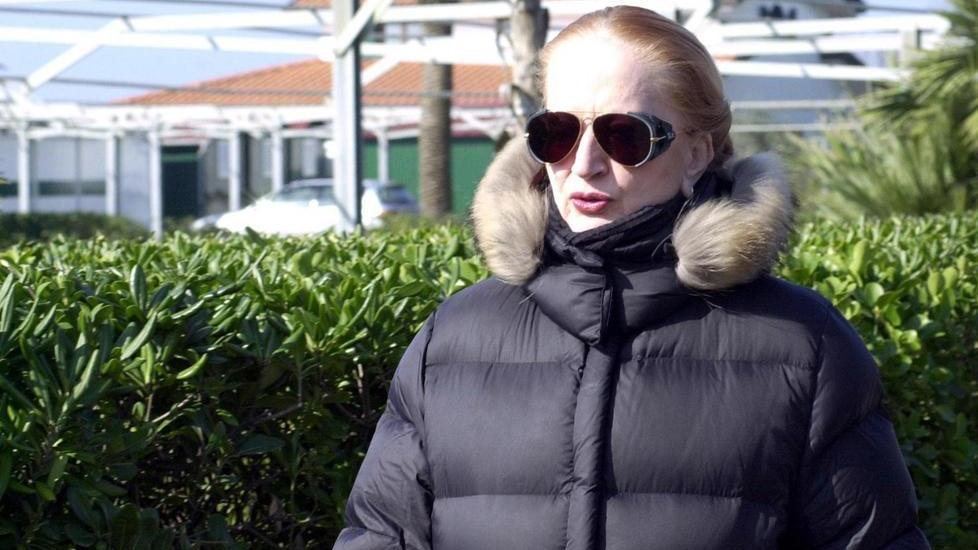 Mina diventa bisnonna: Alma è nata al Versilia