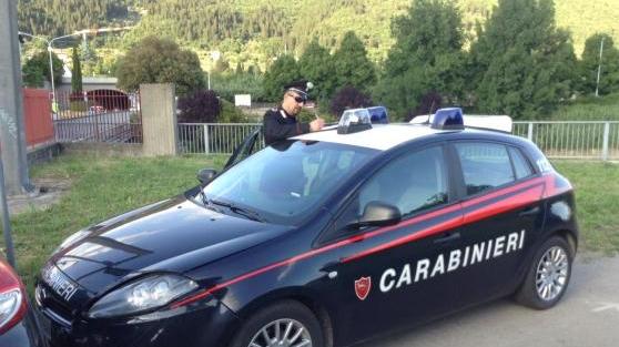 Una pattuglia dei carabinieri (foto d'archivio)