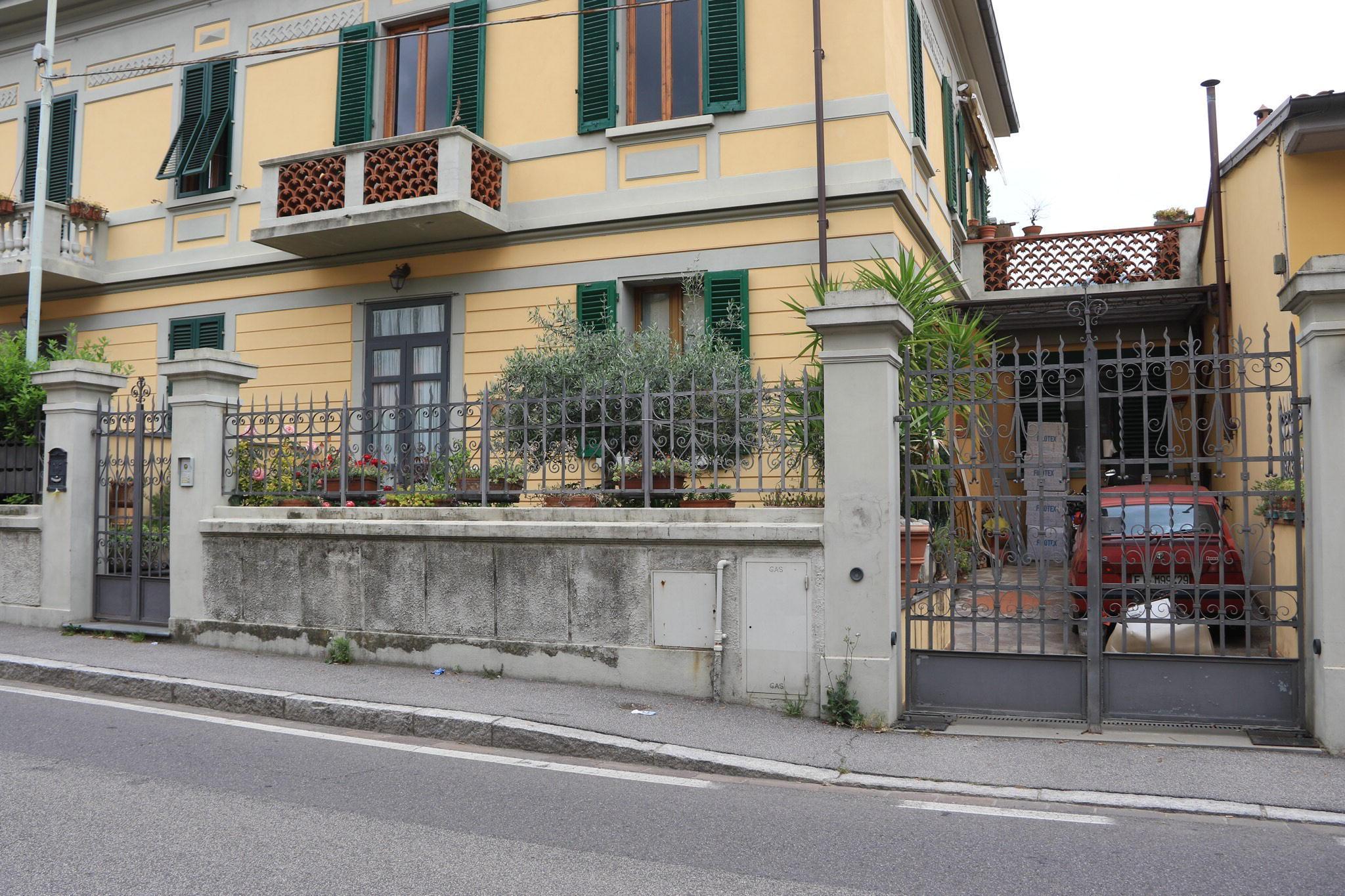 a casa messa all’asta in via di Cantagallo (foto Sproviero/Batavia)