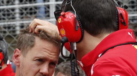 Dominio Mercedes, Vettel quarto