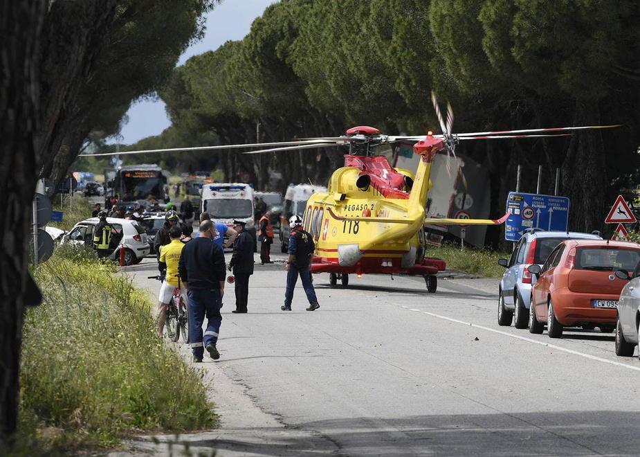 Schianto sull’Aurelia, grave una 23enne 