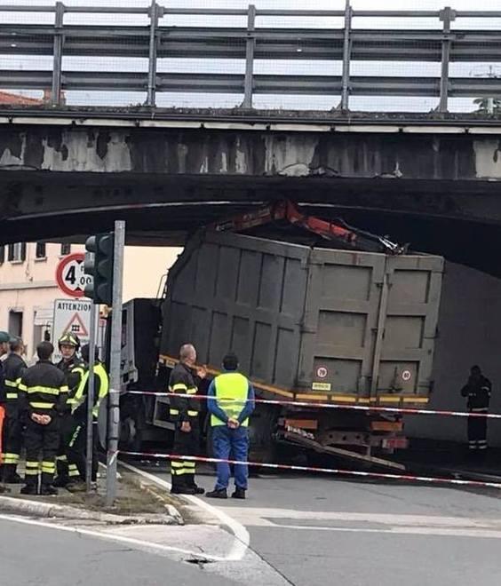 Cavalcavia: polemica ad Altopascio
