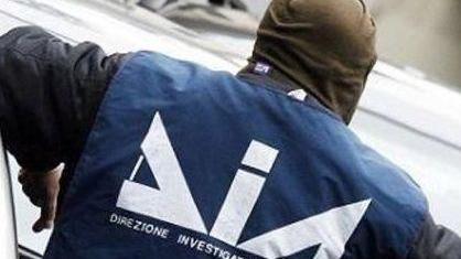 ‘Ndrangheta all’assalto di hotel, ristoranti e bagni
